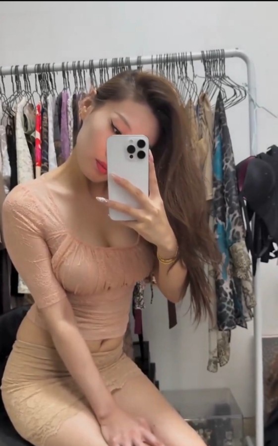 性感好身材小丽
