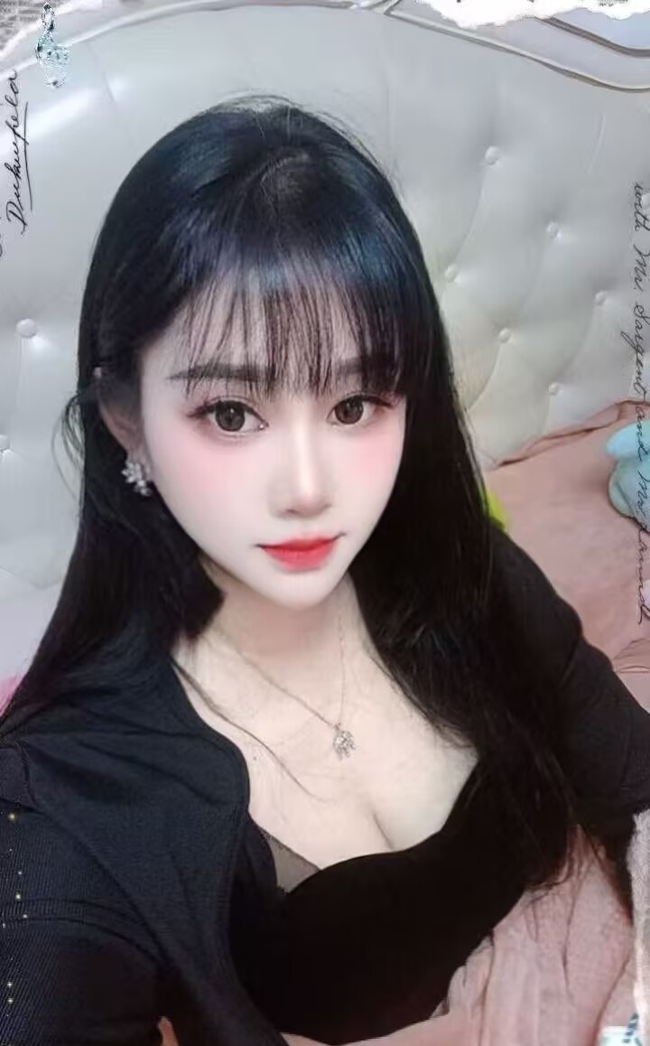 崇川泻火大奶子少妇