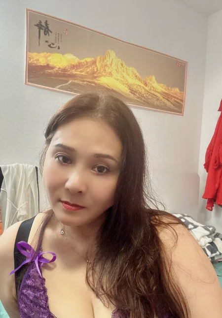 龙华gj丰满熟女