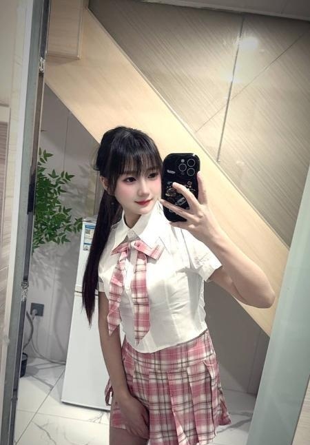 大奶御姐玲玲来袭
