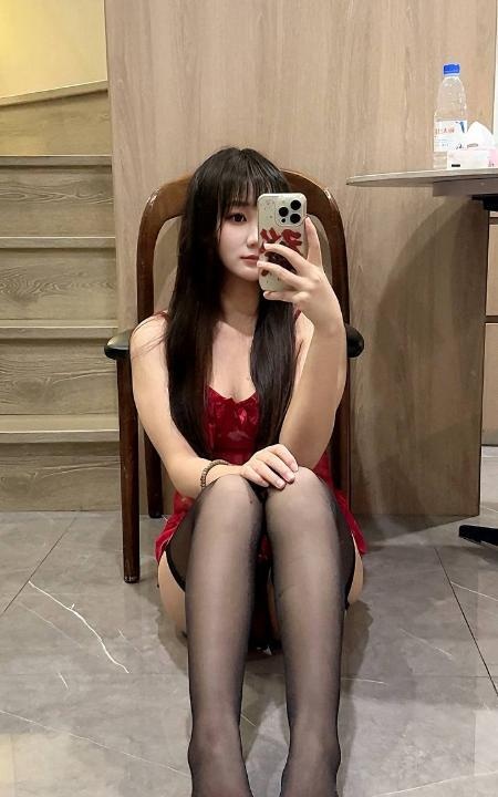 大奶御姐玲玲来袭