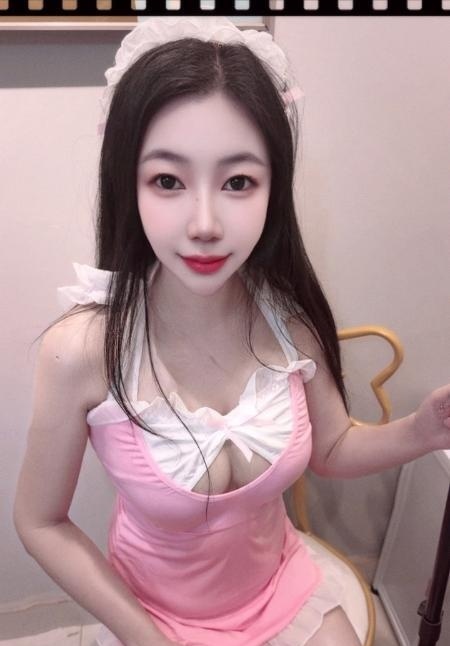 蜀山妖娆嫩妹