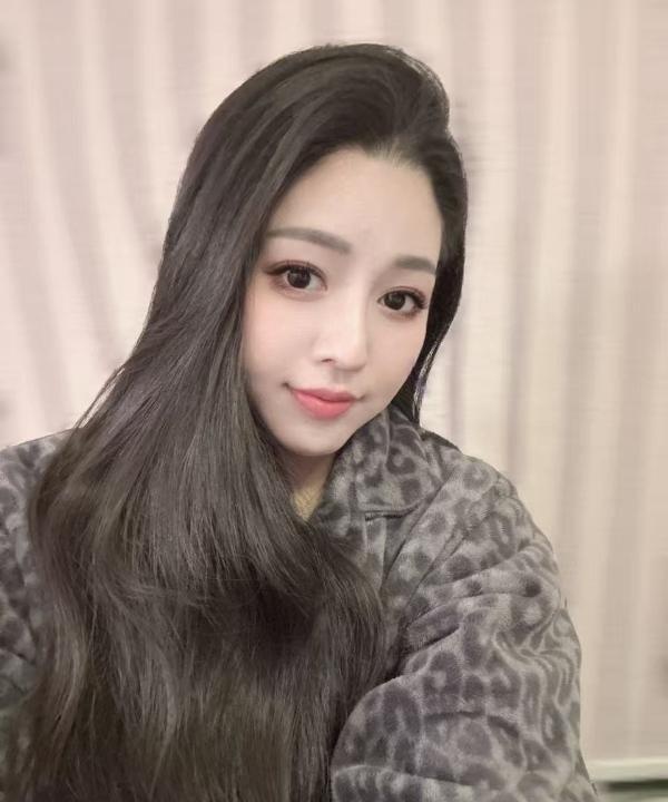 丰满身材好御姐