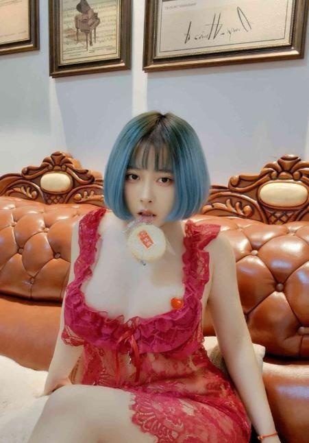 后入风骚肥臀老师