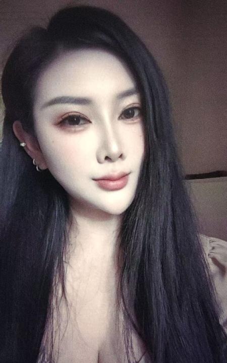 东门服务台红颜