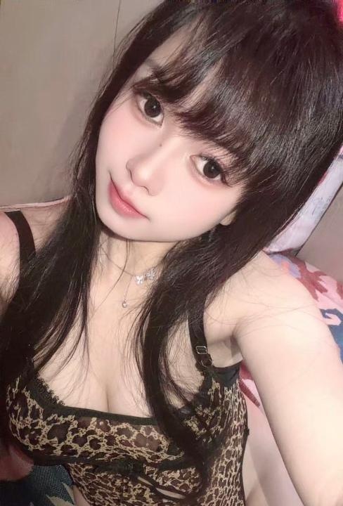 豹纹大胸甜甜