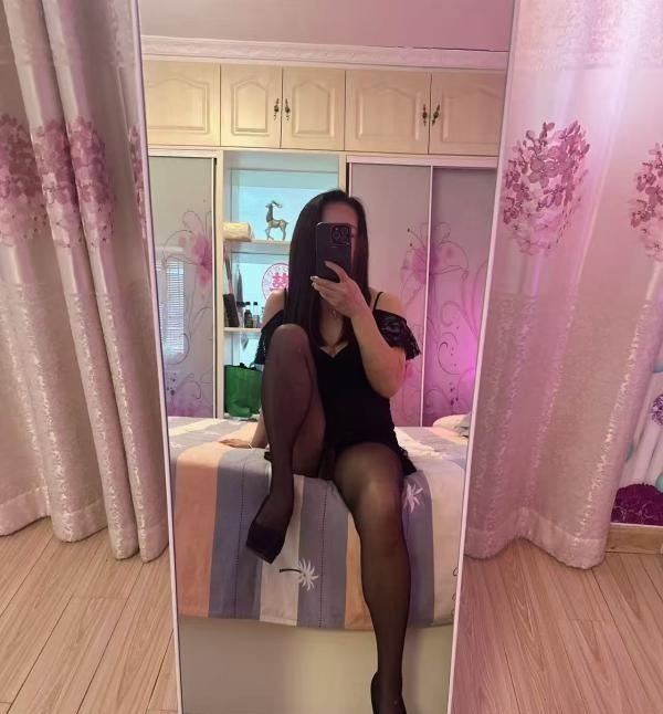 丁家庄性感大长腿