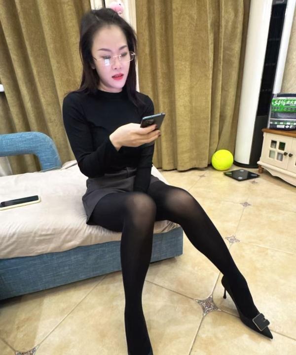少妇彤彤