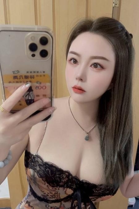 上城丰满大胸妹子