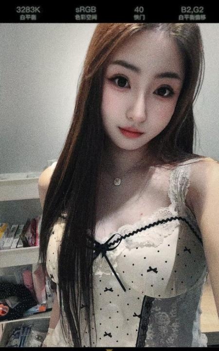 叶子在上城可舌吻