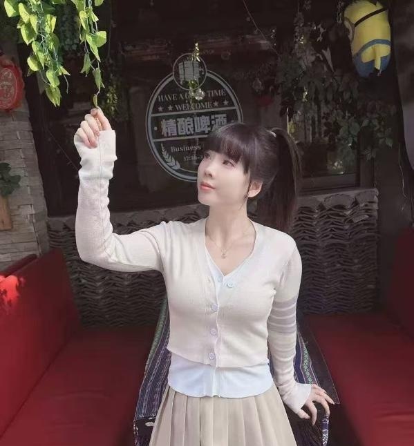 宁波奉化大长腿叶子