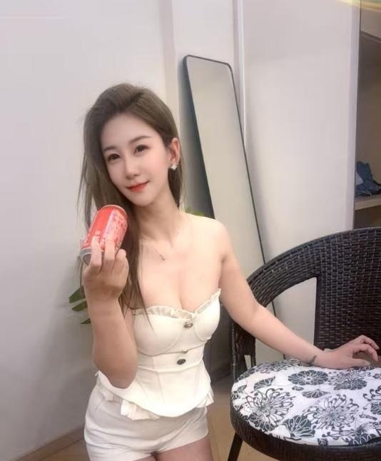 吴中高个美女