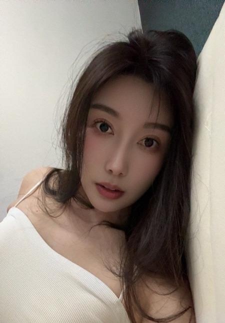 晨晨小姐姐
