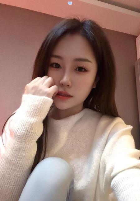 朝阳性感身材翘臀妹子