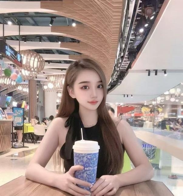 颜值大胸莱雅