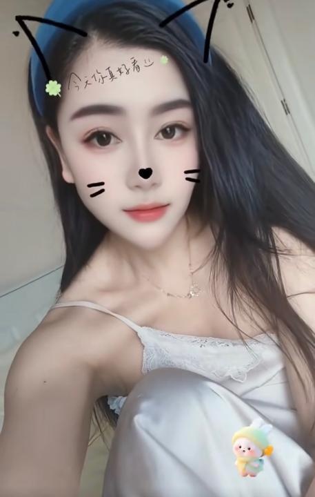 佳佳服務美女