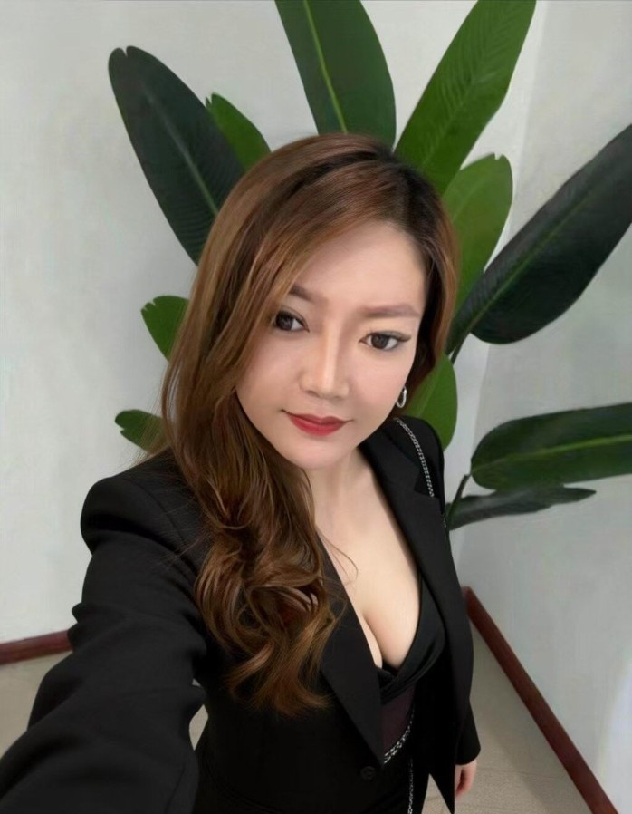 职场风骚少妇