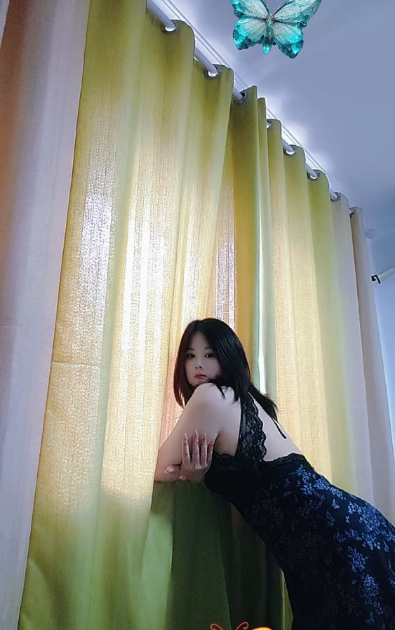 丰乳肥臀美骚妇