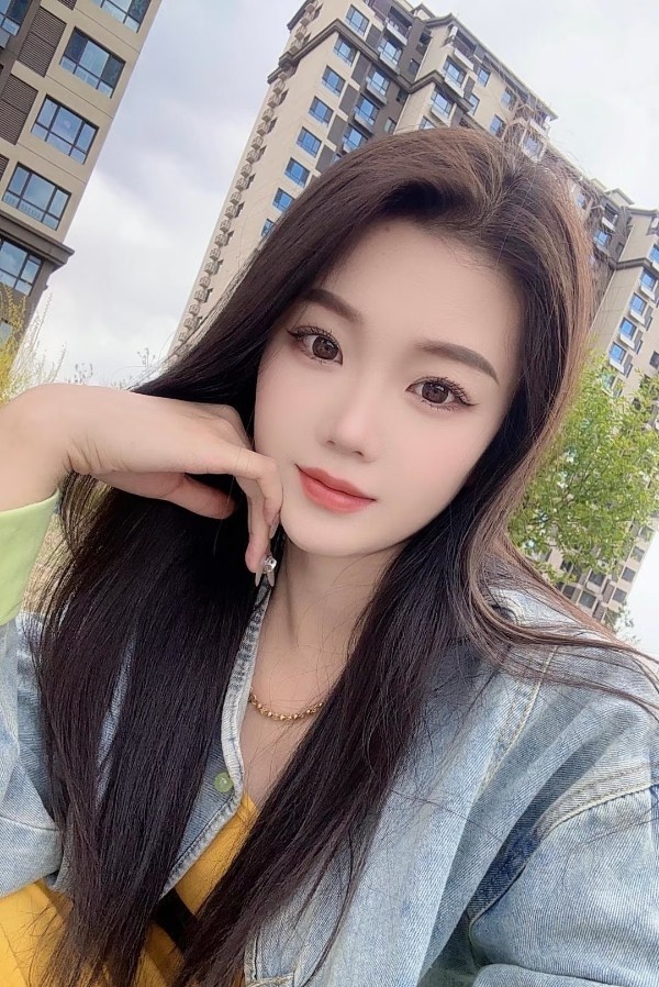 丰满妖娆小姐姐