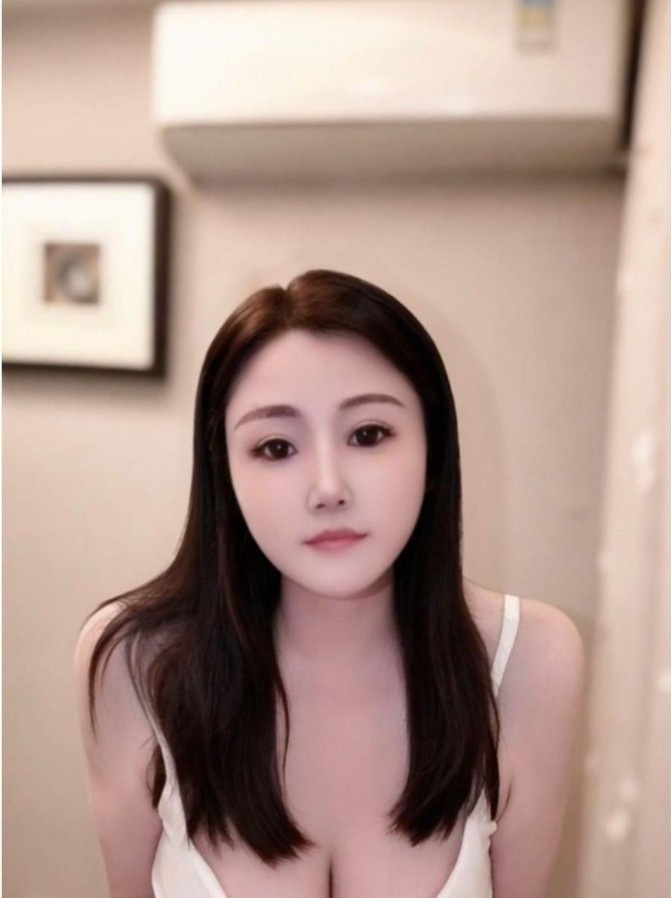 西安大奶少妇左左