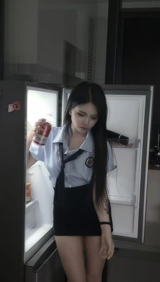 松江性感嫩妹小苏