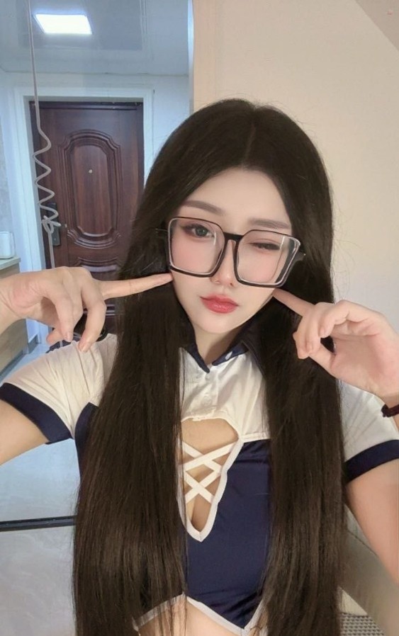 蜀山模特身材萱萱