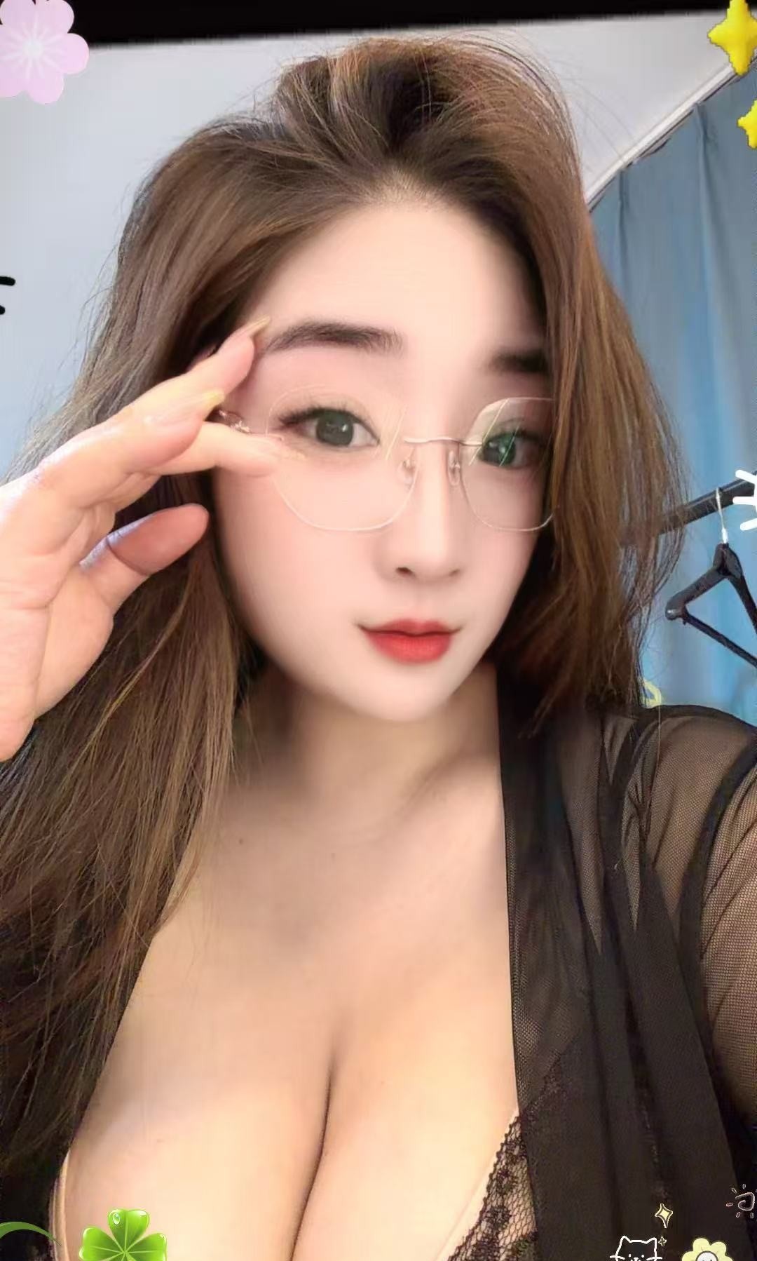 美美的巨乳