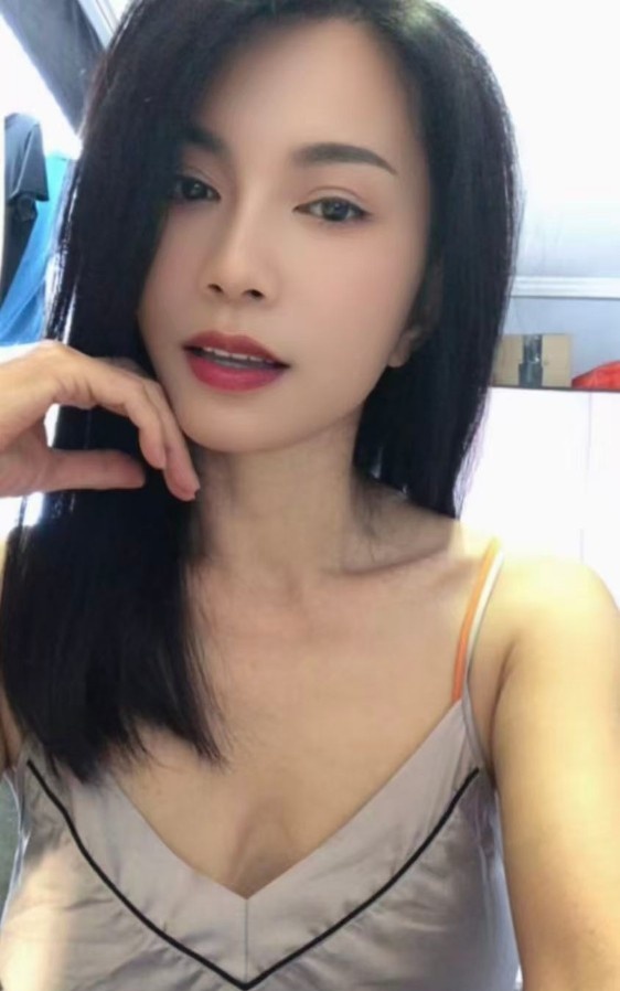 服务型大姐姐，女友的感觉