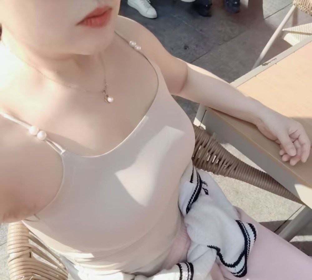 玩双飞的少妇