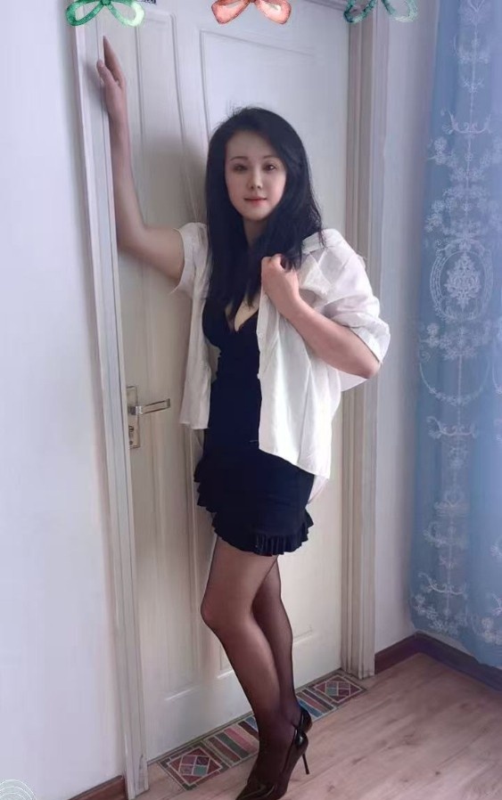 家属院妖娆少妇