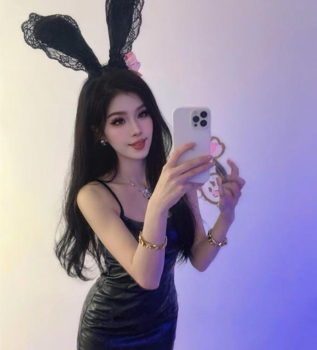 河西蜜桃臀古丽