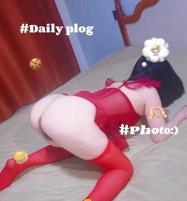 三点粉粉小骚妇