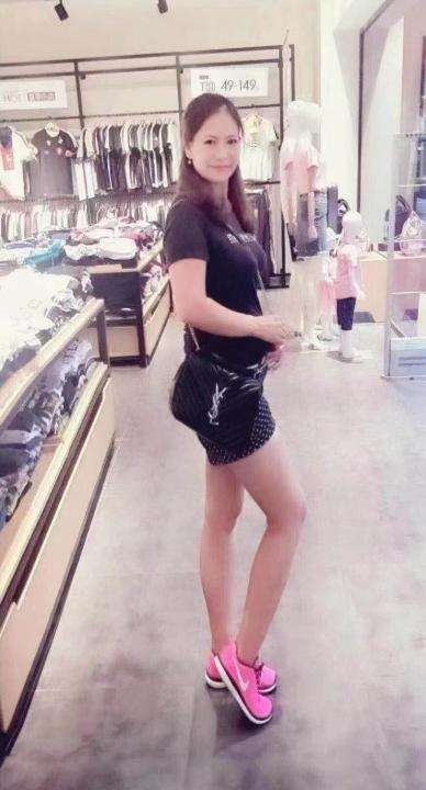 昌岗欧美身材少妇