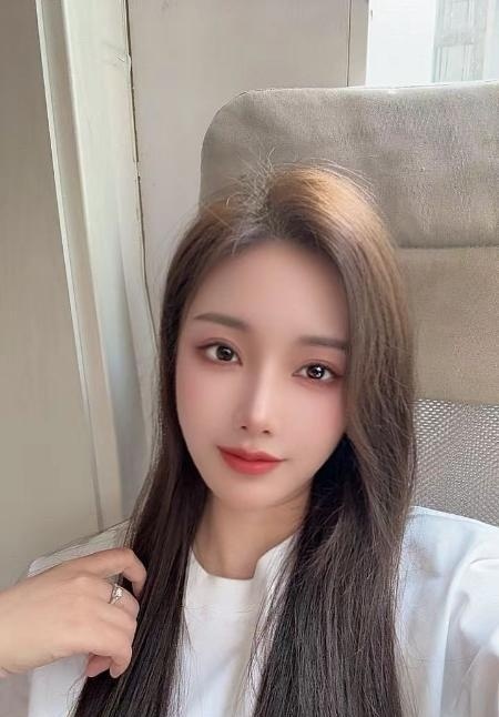 性感御姐Selina