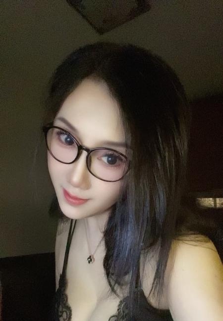 贴心的熟女姐姐