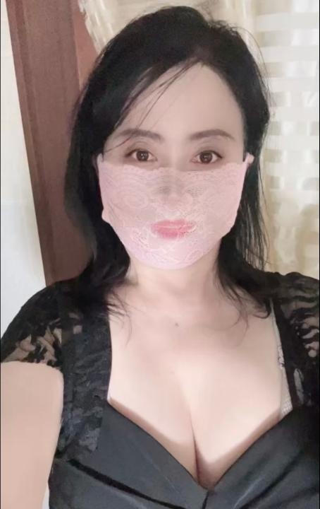 技术型肥臀巨乳熟女