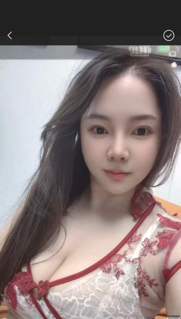 好服务美乳小姐姐