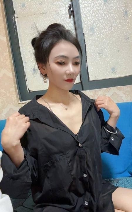 苗条款朵朵