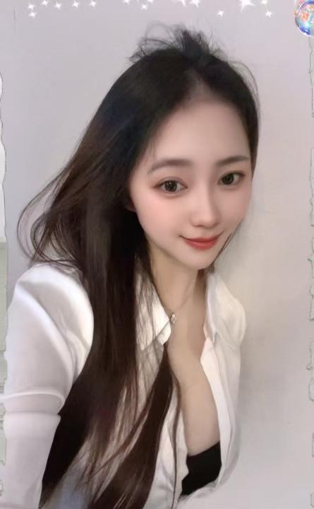 女友般大胸小李子