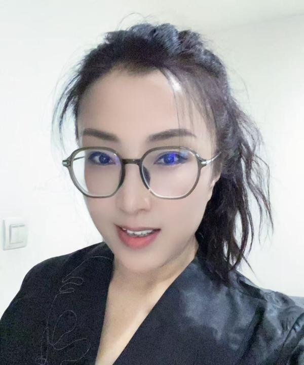 青山湖黑丝大波妹