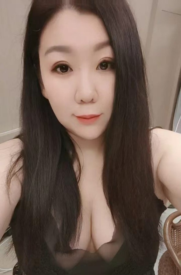 三亚少妇
