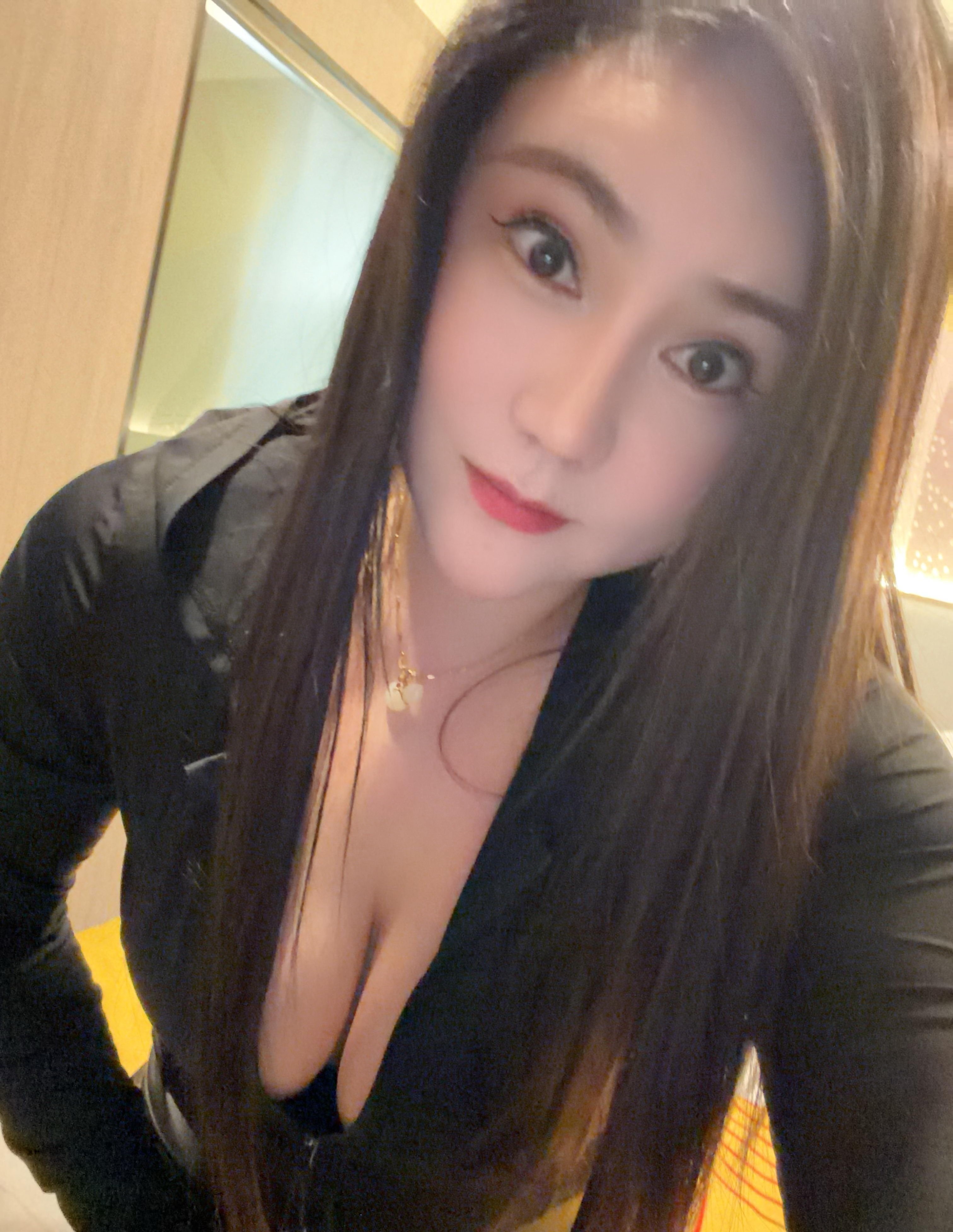 丰满服务少妇