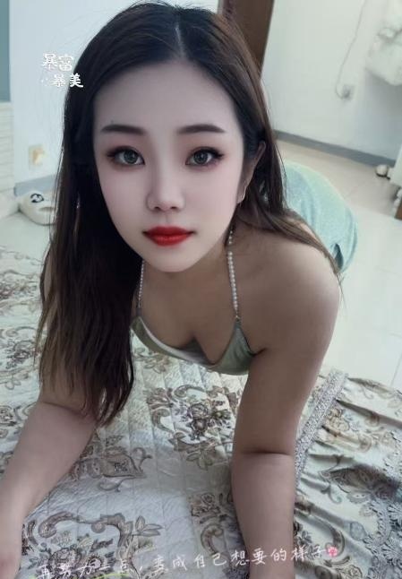 铁西蜜桃臀少妇