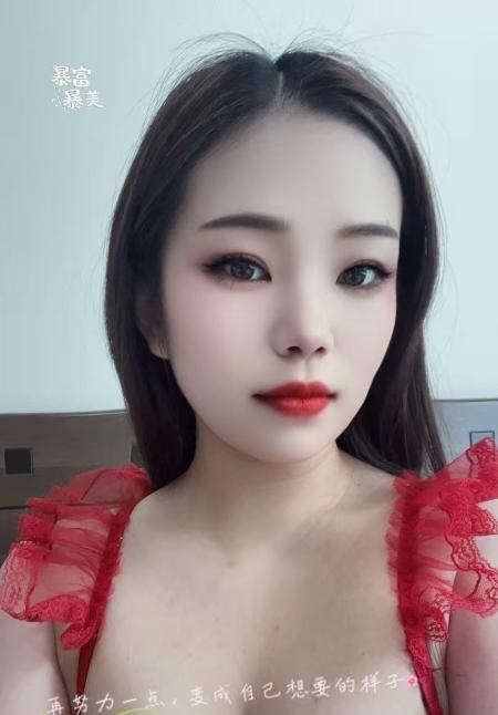 铁西蜜桃臀少妇