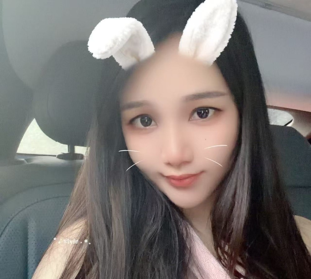 肤白貌美老师紫云
