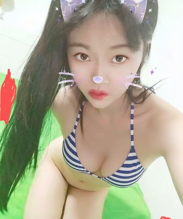 吴江黑丝小白虎
