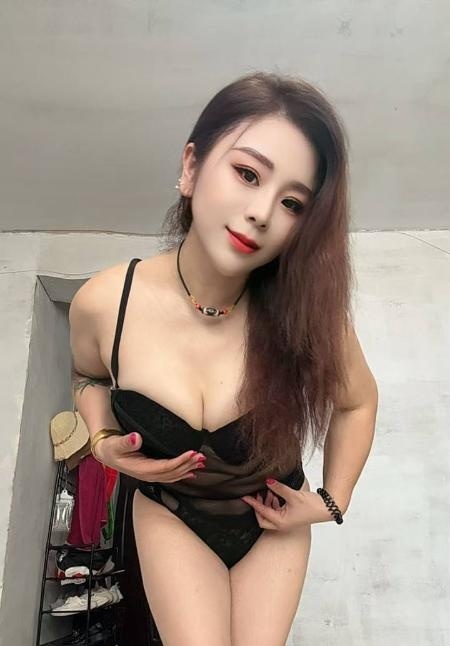 大兴性感风骚大胸妹子