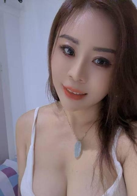 大兴性感风骚大胸妹子