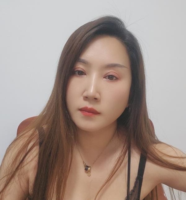 梅花园气质少妇
