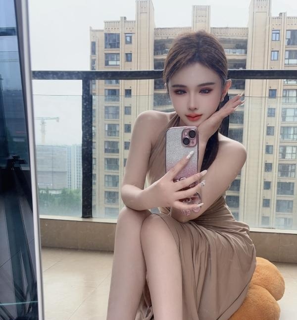 性感粉嫩小妹